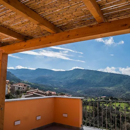 Da Fe' - Casa Con Terrazza Panoramica * Cuglieri